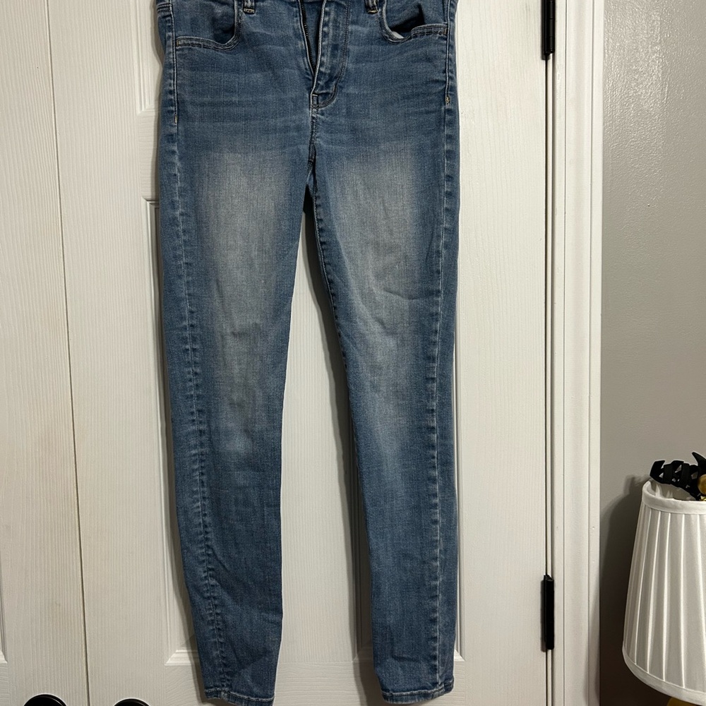 American Eagle Outfitters Light Blue Skinny Jeans